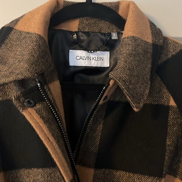 Beautiful XS Calvin Klein fully lined very flattering…. - Picture 2 of 5